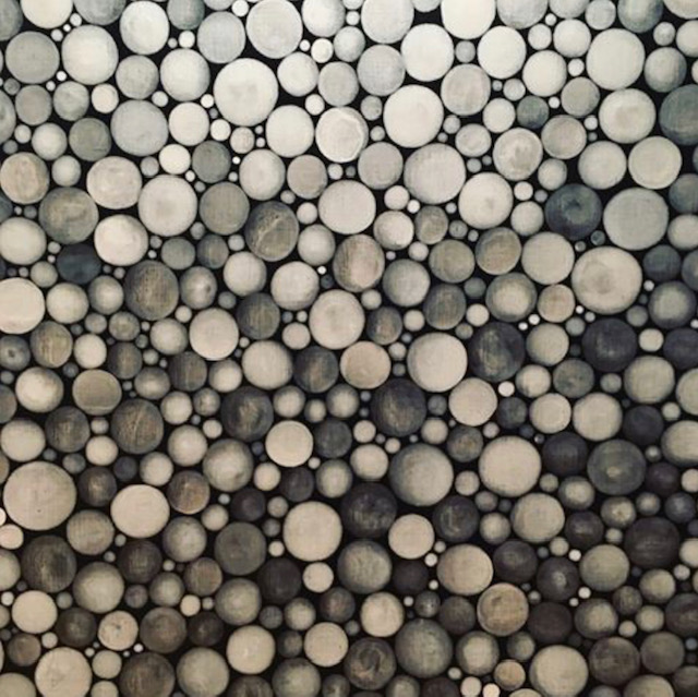 Grey dots beauty painting - Kusama