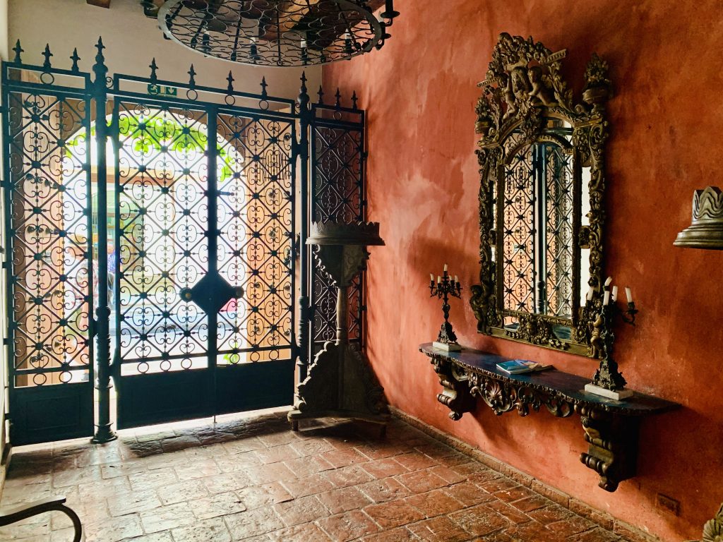 Cartagena beautiful decorative interiors 